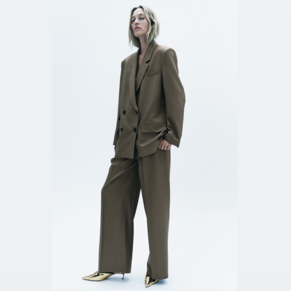 Zara Suit (2 piece) - Picture 2 of 5